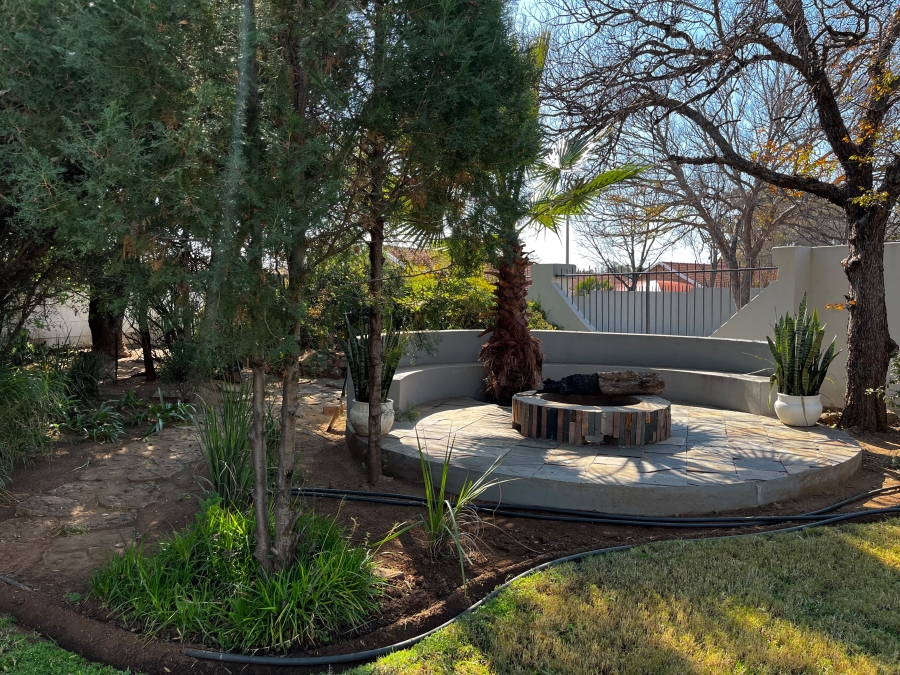 4 Bedroom Property for Sale in Flamwood North West